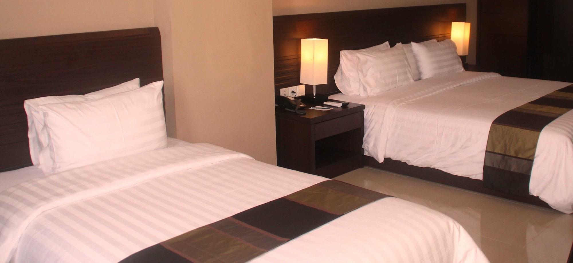 Grand Abe Hotel Jayapura Exterior foto