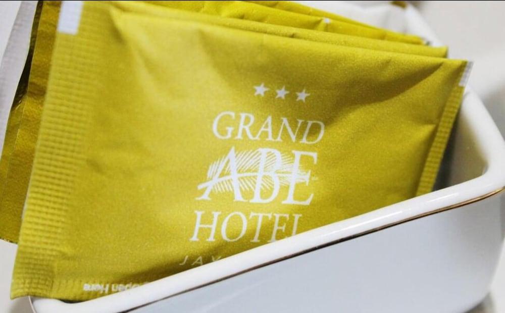 Grand Abe Hotel Jayapura Exterior foto