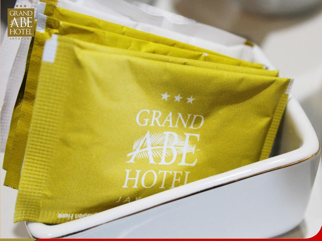 Grand Abe Hotel Jayapura Exterior foto