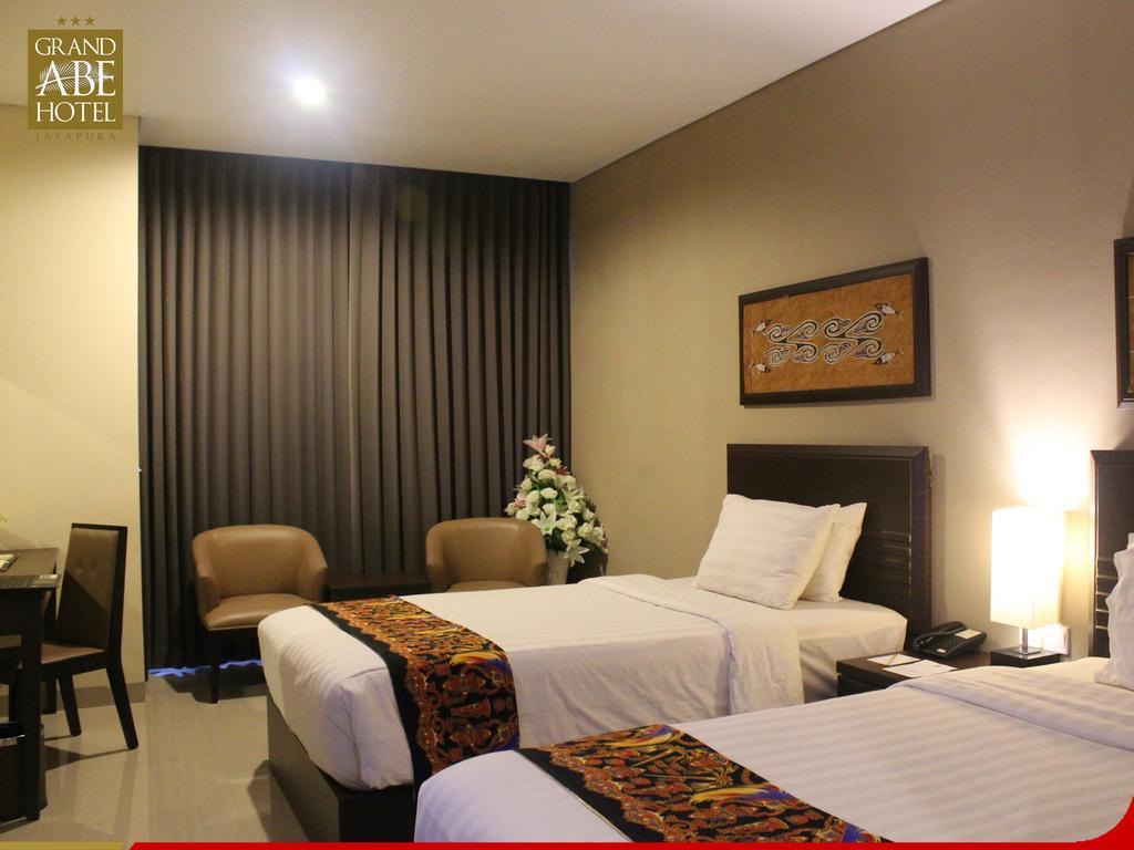Grand Abe Hotel Jayapura Exterior foto